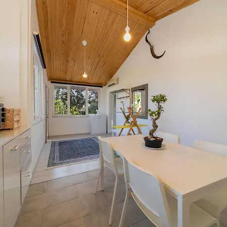 Serene House With Sea View And Garden In Muratpasa Appartement