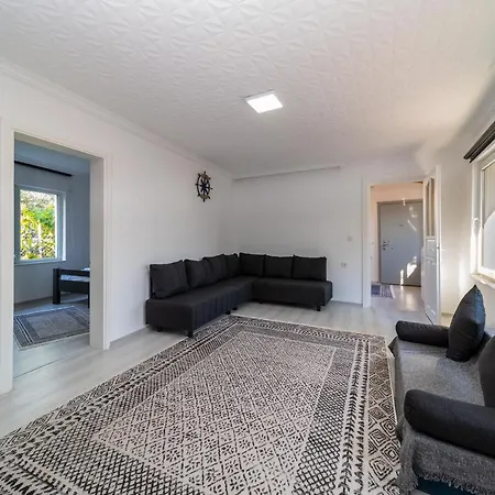 Serene House With Sea View And Garden In Muratpasa Appartement *